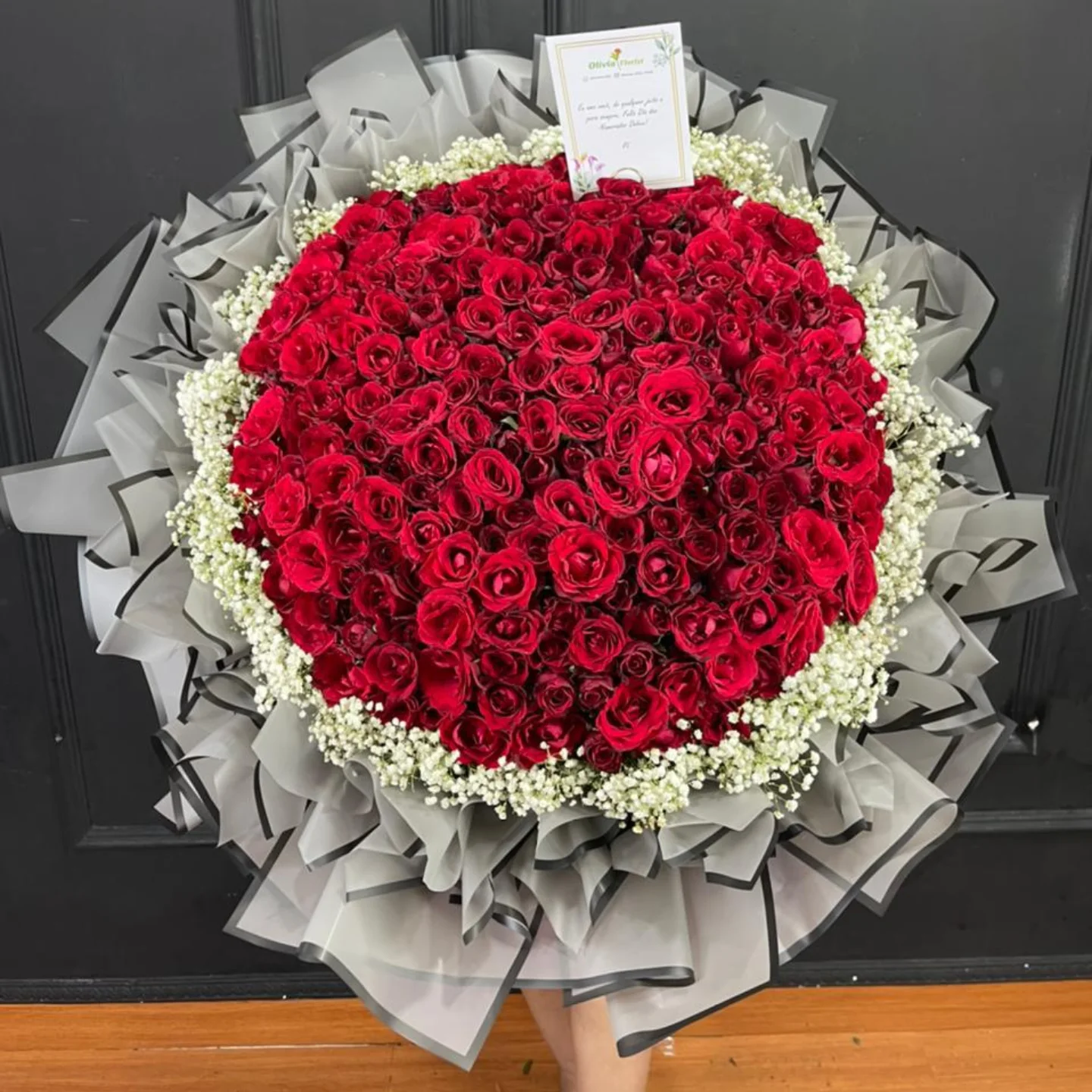 Buket Bulat Bunga Mawar Merah - Rangkaian Bunga Romantis - Buket Bulat Florist Jakarta kode WF-BKB-D-02
