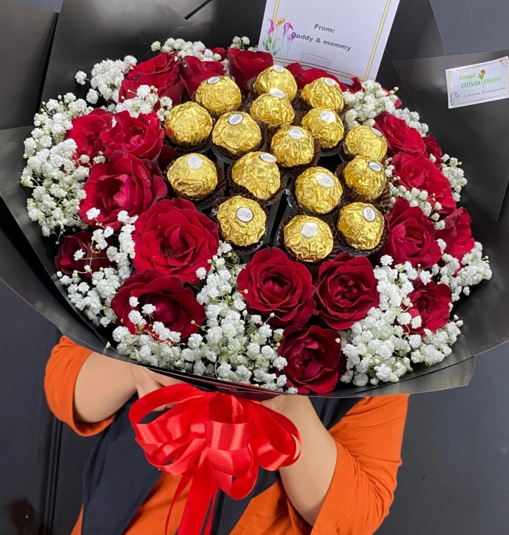 Buket Coklat dan Bunga Mix - Hadiah Spesial Cantik (Buket Coklat) dari Florist Jakarta, kode WF-BKC-B-01