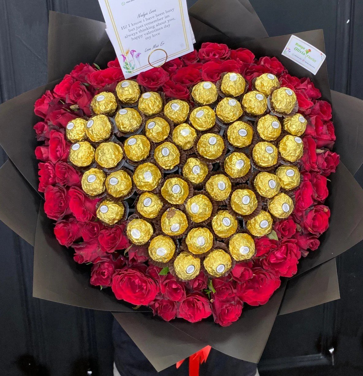 Buket Coklat dan Bunga Elegan - Hadiah Premium Cantik (Buket Coklat) dari Florist Jakarta, kode WF-BKC-C-02