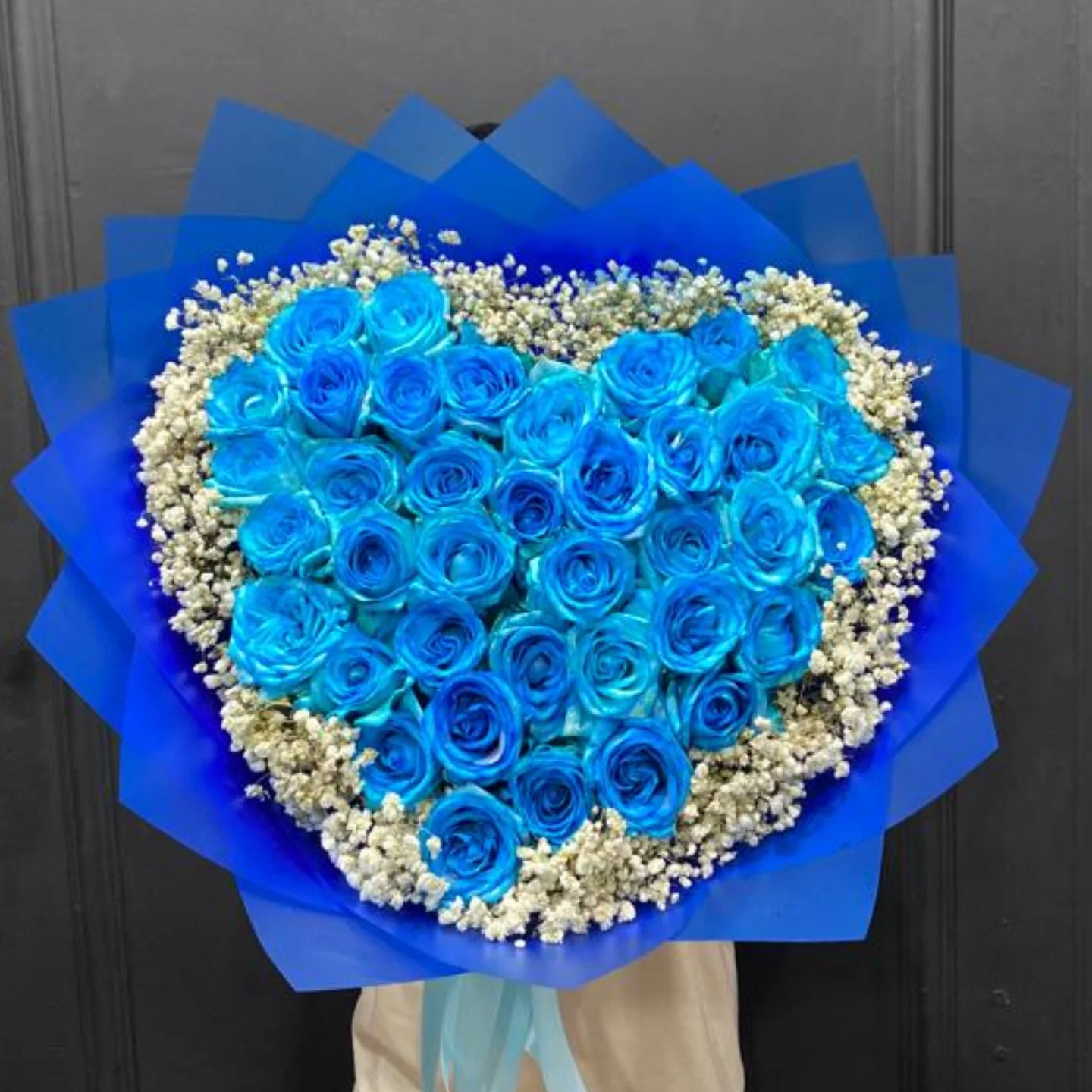 Buket Huruf Bunga Mawar - Buket Wisuda Cantik - Buket Huruf Florist Jakarta kode WF-BKH-A-01