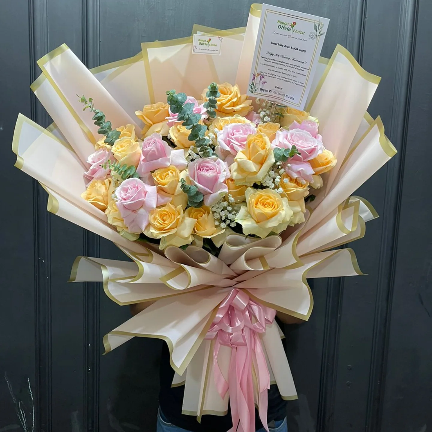 Florist Jakarta Buket Bunga: Buket Bunga Mawar Pink Penuh - Hand Bouquet Romantis - kode WF-BK-D-02