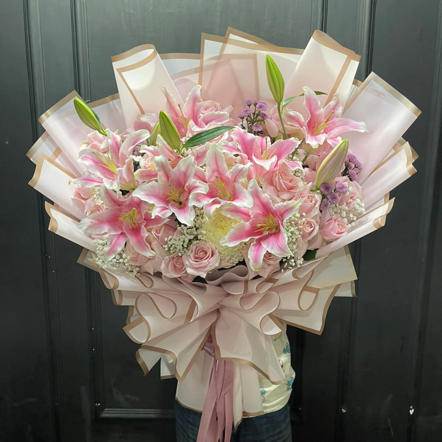 Buket Bunga Mawar Merah Jumbo Mewah - Hand Bouquet Premium - Hand Bouquet Florist Jakarta kode WF-BK-S-01