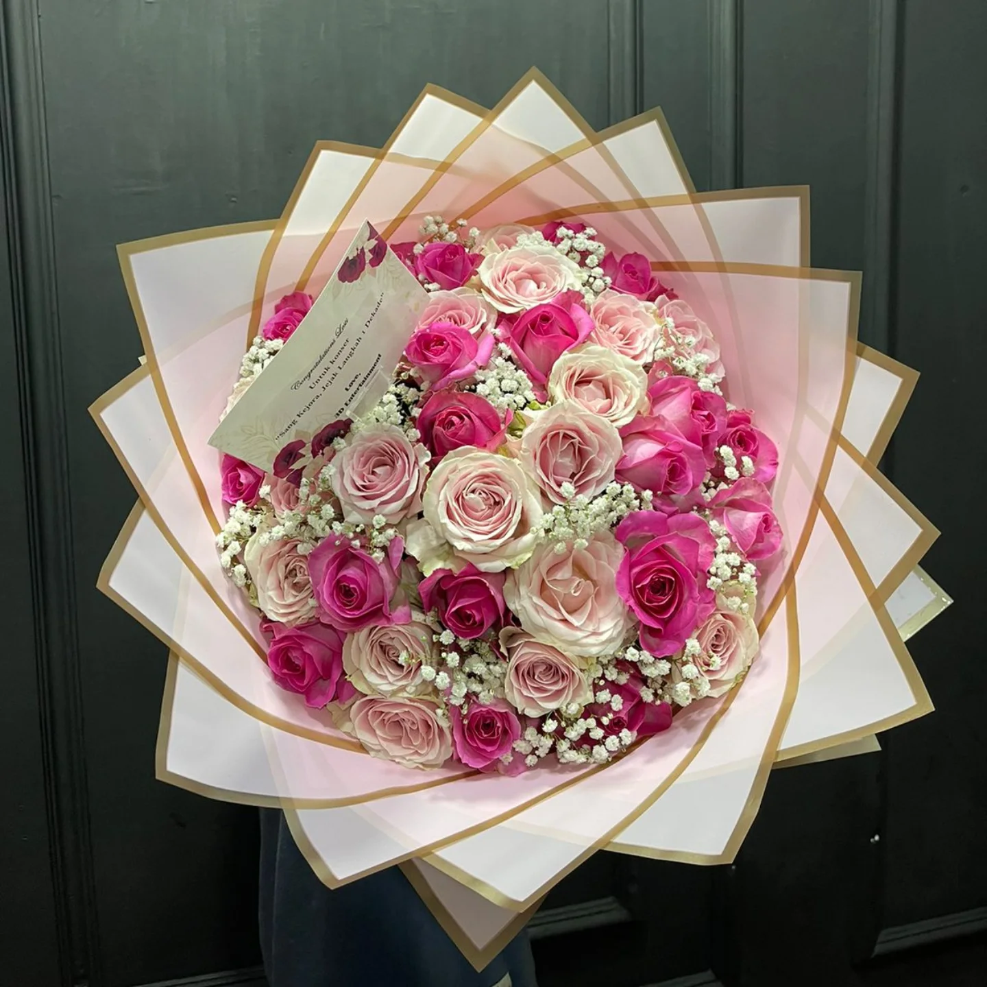 Buket Bunga Lily dan Mawar - Hand Bouquet Mewah - Hand Bouquet Florist Jakarta kode WF-BK-C-01