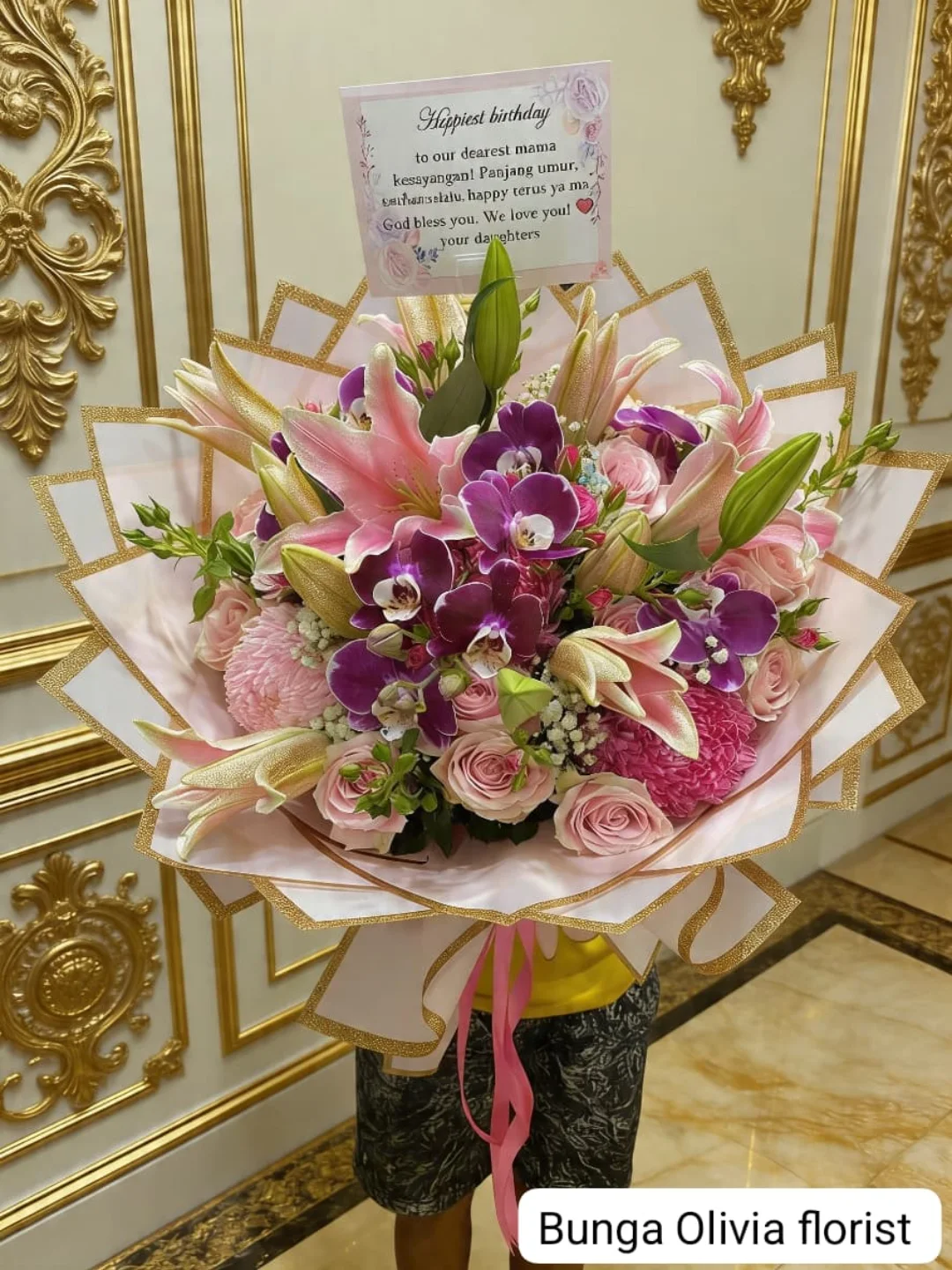Buket Bunga Mawar Mewah Super Jumbo - Hand Bouquet Eksklusif - Hand Bouquet Florist Jakarta kode WF-BK-V-01